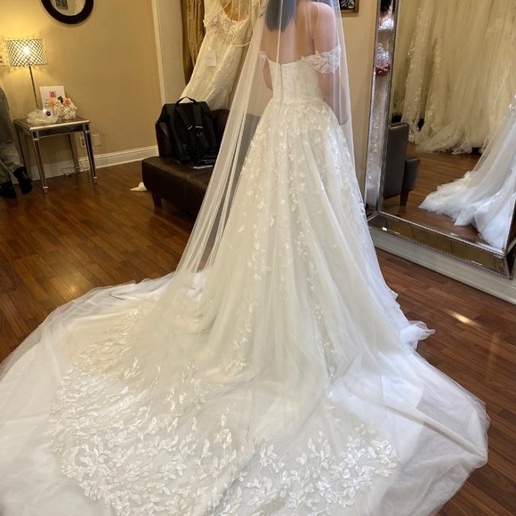 Wedding Dress - BoLee Bridal Couture - Picture 2 of 2